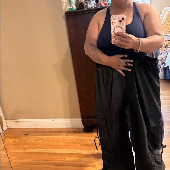 SHEIN Elegant Black Apparel - Picture 4 of 4